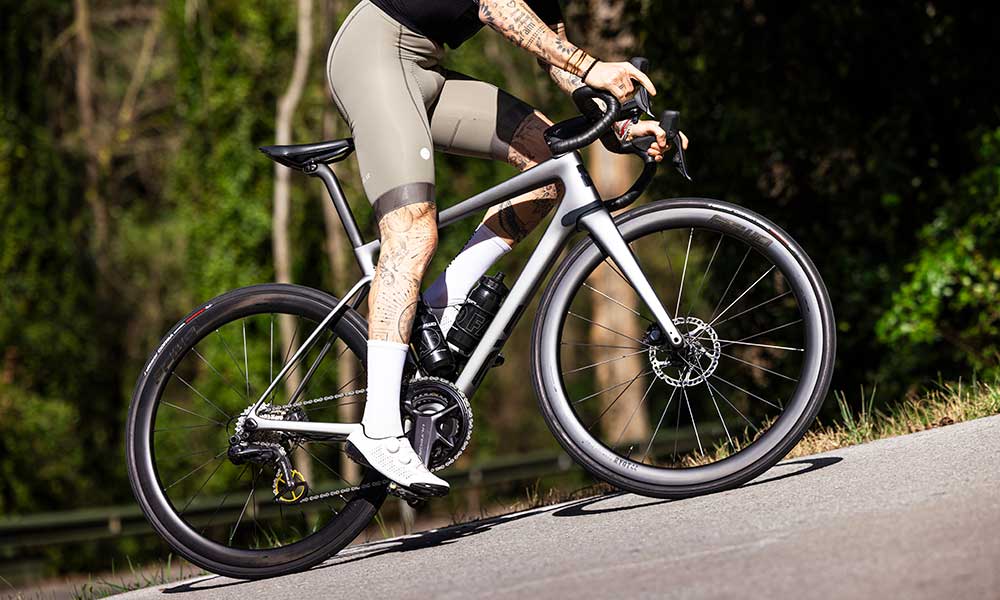 rennrad rh 44 RYOT 44 Vollcarbon Drahtreifen